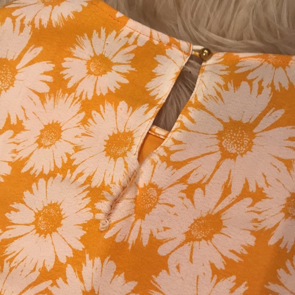 Retro 60โs Style Mini Dress! - Picture 6 of 8